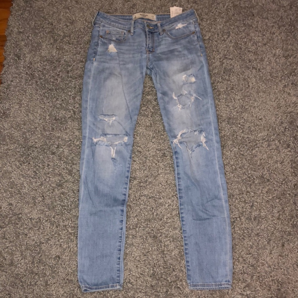 abercrombie ripped jeans